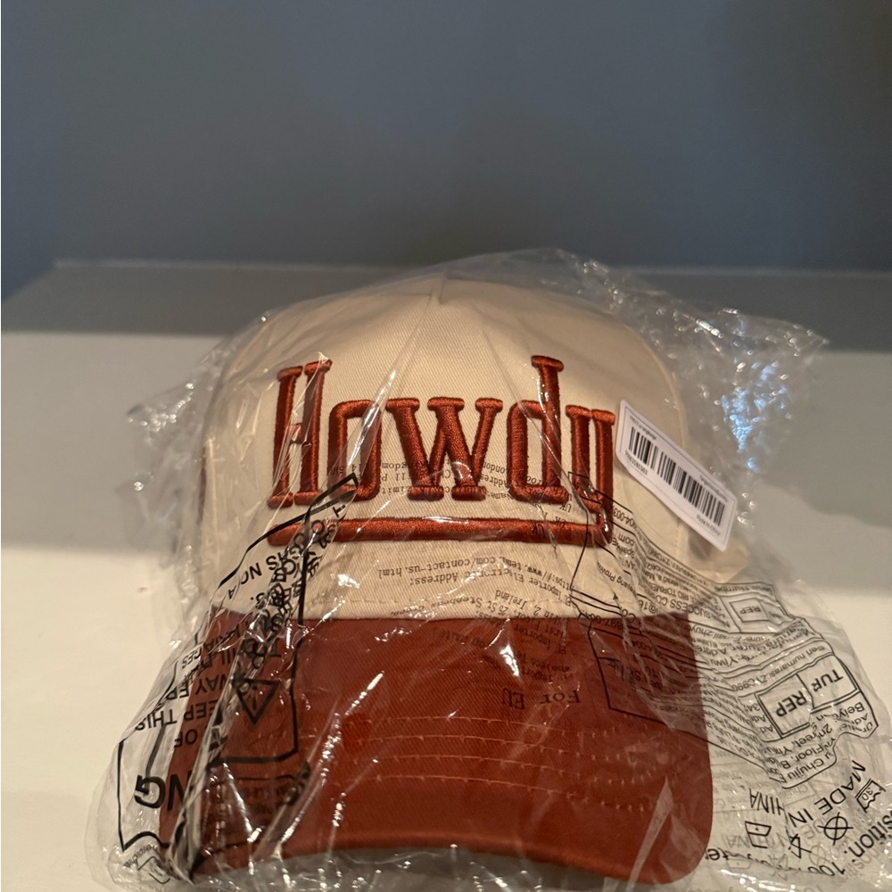 Howdy Beige and Brown Cap